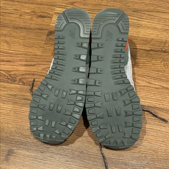 New Balance Gray and Orange Sneakers - Picture 9 of 9